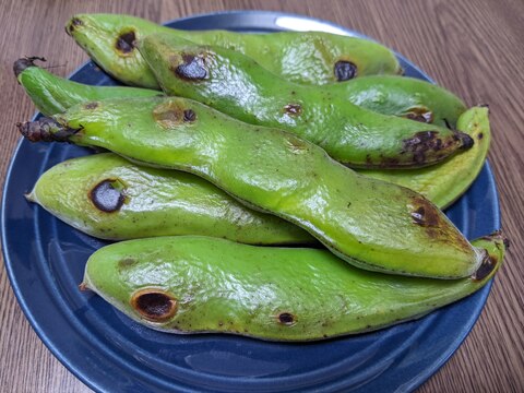 フライパンで焼きそら豆